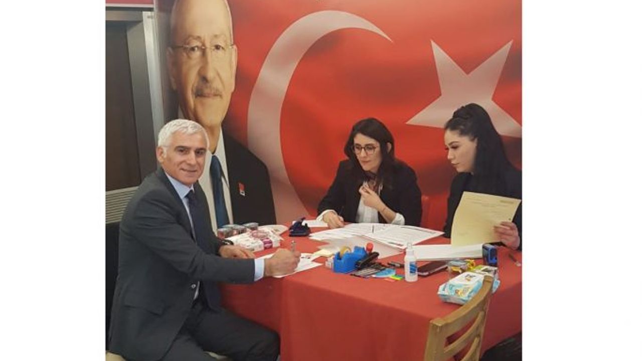 Sinan Giray resmi adaylık başvurusunu yaptı