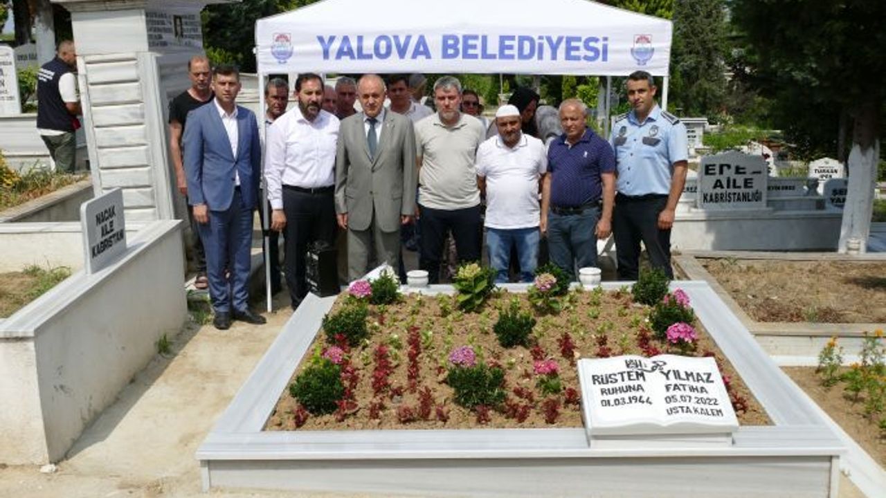 Rüstem Yılmaz kabri başında dualarla anıldı