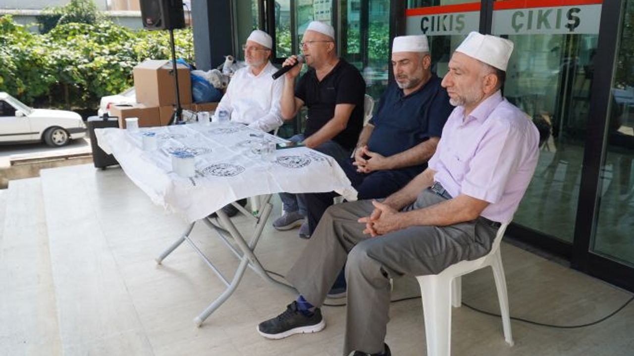 Altınova’da deprem şehitleri için mevlit okutuldu