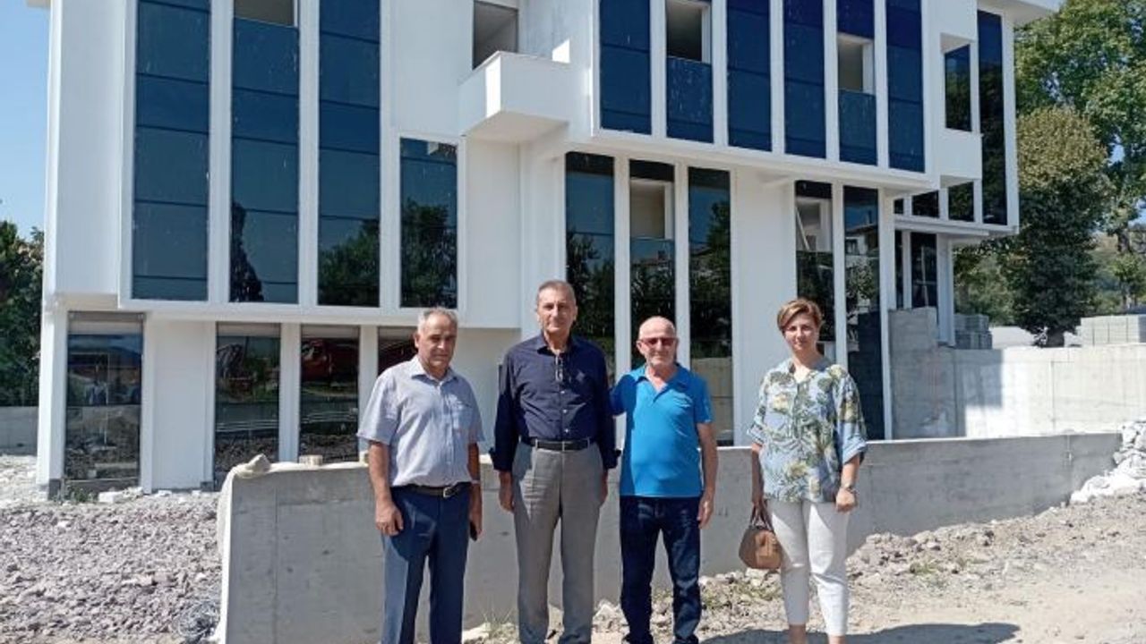 Kadıköy kültür evi gün sayıyor