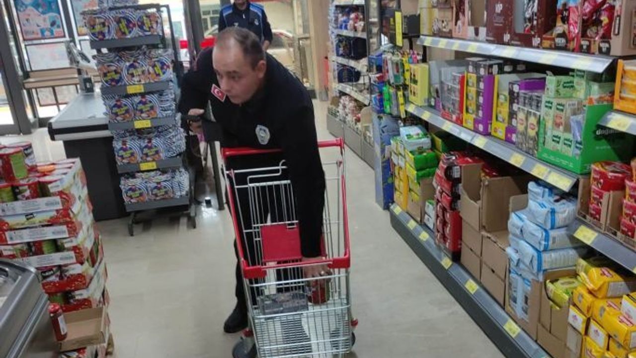 Altınova’da marketlere denetim sürüyor