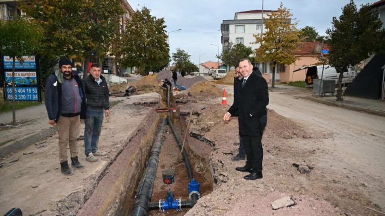 Başkan Tutuk sahada: Alt yapı ve asfaltlama çalışmalarını inceledi