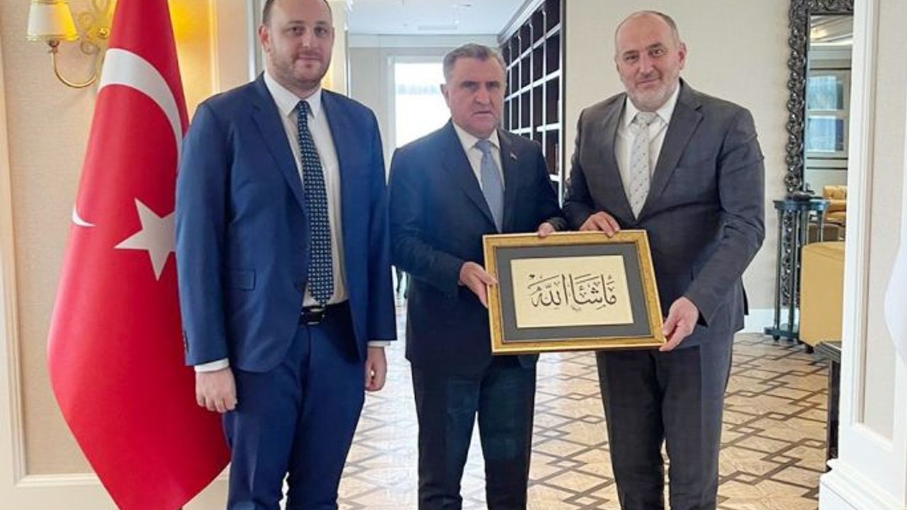 Çınarcık'ta yeni modern futbol sahası inşa edilecek