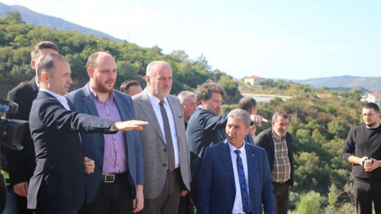 Çınarcık’ta toprak kaymasına fore kazıklarla önlem alınıyor