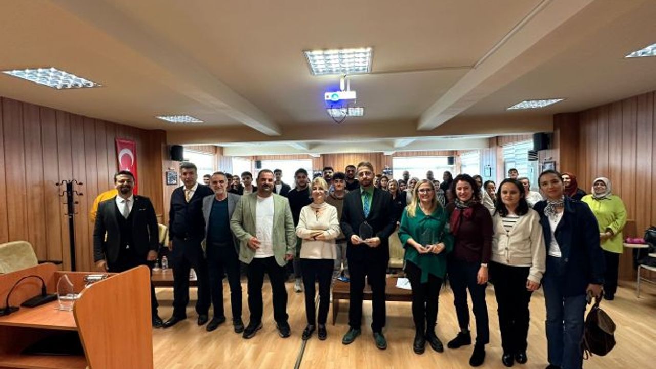 Yalova'da Sektör ve Akademi El Ele Semineri düzenlendi