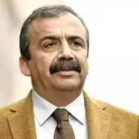 Sırrı Süreyya Önder Kimdir?