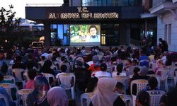 Altınova'da açık sinema keyfi devam ediyor