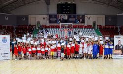 220 çocuğun katıldığı 'Yaz Spor Okulları' tamamlandı