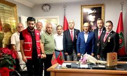 Türk Kızılay Yalova şubesi, Şakir Güner'i ziyaret etti