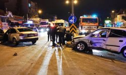 Altınova'da trafik kazası: 4 yaralı
