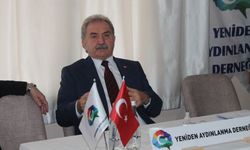 Yeniden Aydınlanma Derneği’nin düzenlediği konferansta Namık Kemal Zeybek Türk töresini anlattı