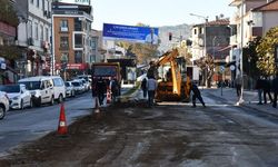 Altınova caddeleri ‘engelleri’ kaldırıyor
