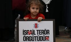 Kadınlardan Filistin'e destek için oturma eylemi