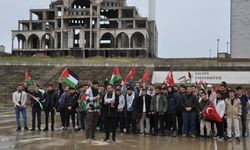 Yalova Üniversitesi öğrencileri İsrail’i protesto etti