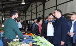 Mustafa Yurt pazarcılarla buluştu