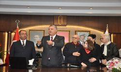 Mehmet Gürel görevi devraldı: “Belediyenin 1.5 milyar lira borcu var”