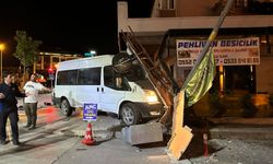 Altınova'da kaza: Önce araca çarptı, sonra dükkana daldı