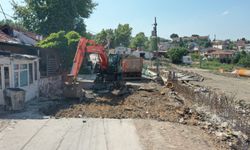 Bağlarbaşı Mahallesi’nde yol çöktü