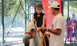 Pony Kulüp Çiftlikköylü çocuklarla buluştu