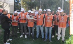 Yalova Belediyesi memurları iş bıraktı