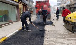 Elektrik Kabloları İçin Kazılan Yollar Asfaltla Yenileniyor