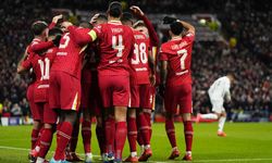 Liverpool Puan Kaybına Rağmen Premier Lig Zirvesini Korudu