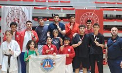 Çiftlikköy’ün Karate Yıldızları Madalyaya Doymadı