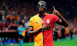 Taraftarın Yeni Gözdesi Osimhen’e Büyük Sevgi Seli