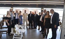 Sabahcı ve Akay Aileleri Nişan Coşkusunu Paylaştı