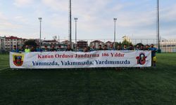 Basketbol ve Futbolda Jandarma’ya Anlamlı Selam