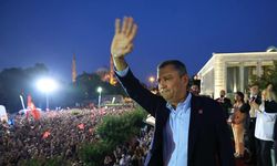 Saraçhane Meydanı’nda Ekrem İmamoğlu’na Destek 100. Günde de Sürüyor