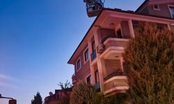 Çiftlikköy’de Gece Yarısı Korkutan Yangın: Ekipler 7 Kişiyi Kurtardı