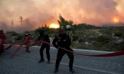 İzmir Çeşme ve Ödemiş’te Orman Yangınları Yerleşimlere Ulaştı