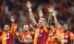 Aslan Geri Döndü: Icardi Sahaya Ayak Bastı, Tribünler Ayağa Kalktı!