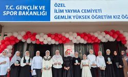 Gemlik İlim Yayma Cemiyeti Yaz Okulu'nda Mezuniyet Sevinci