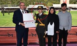 Şehit Ömer Halisdemir’in Kızı Elif Nur Halisdemir Teğmen Oldu