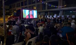 Yalova’da Açık Hava Sinema Coşkusu Tosun Paşa ile Devam Etti