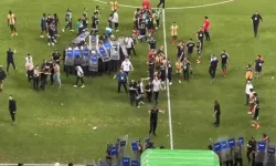 Amedspor - Erzurumspor Maçı Sonrası Kavga Çıktı! Sahada ve Tribünlerde Arbede