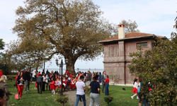 Cumhuriyet Bayramı’nda Yürüyen Köşk’e Ziyaretçi Akını