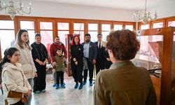 Yalovalılar 10 Kasım’da Yürüyen Köşk’te Ata’ya Saygı Duruşunda Bulundu