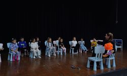 Yalova’da Okul Öncesi Yaratıcı Drama Kursu Miniklerin Hayal Gücünü Canlandırıyor