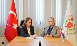 ALTINOVA’DA “ADLİ YARDIM PROJESİ” PROTOKOLÜ İMZALANDI