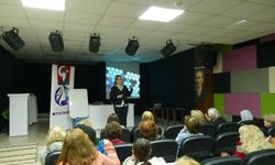 Yalova’da Türk Dili Bilgilendirme Konferansı Düzenlendi