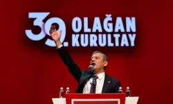 CHP 39. Olağan Kurultayı’nda Özgür Özel 1333 oyla yeniden genel başkan seçildi