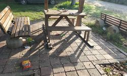 Vandallar Parkı Tahrip Etti: Mahalle Sakinlerinden Tepki