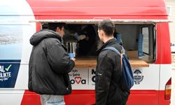 Yalova Belediyesi’nden Üniversiteli Gençlere Bilim Şenliğinde Sıcak Destek