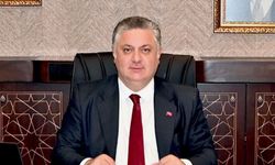 Başkan Gürel’den Bayrak Çağrısı: Şanlı Bayrağımız İndirilemez