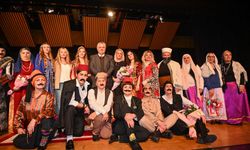 Yalova Belediyesi Kadın Tiyatro Topluluğu’ndan “7 Kocalı Hürmüz”e Tam Not