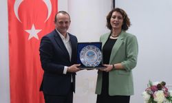 Yazar Hande Köymen Çiğdemoğlu Çiftlikköy’de Okurlarıyla Buluştu