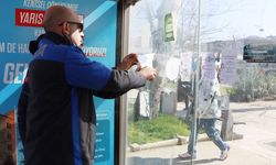 Yalova’da Otobüs Duraklarındaki İzinsiz Afişlere Zabıta Müdahalesi